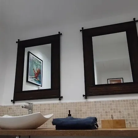 Claire & Co D'hotes Konukevi Pornic