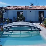 Πανσιόν Claire & Co D'hotes Pornic