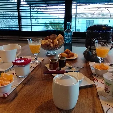 Claire & Co D'hotes 3*