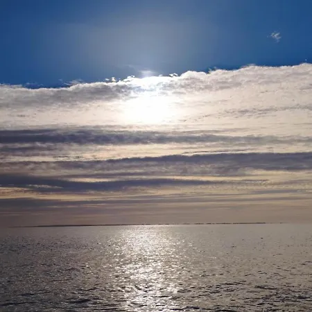 Claire & Co D'hotes 3* بورنيك