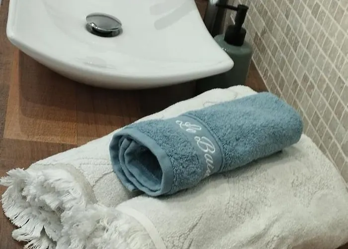 Claire & Co D'hotes 3*